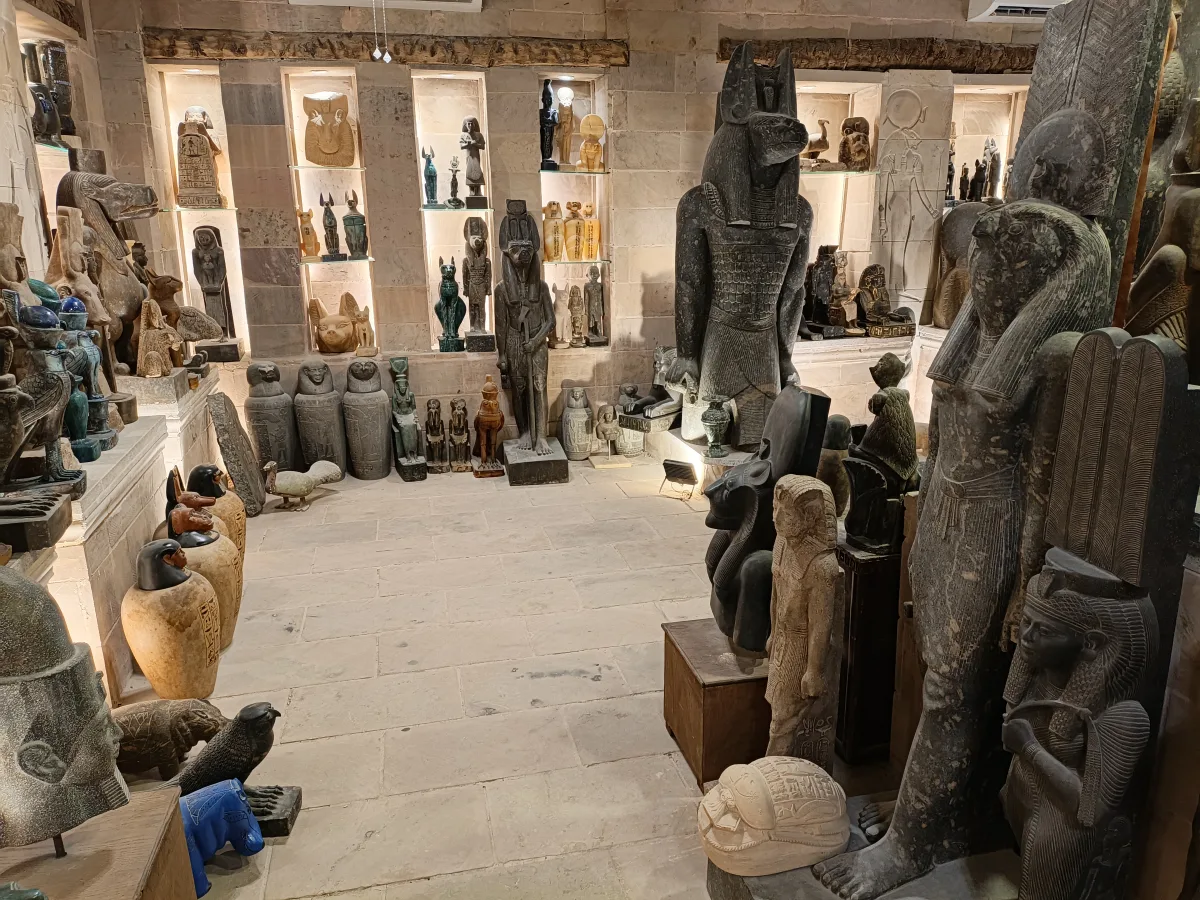 Handcrafted Egyptian decorative pieces